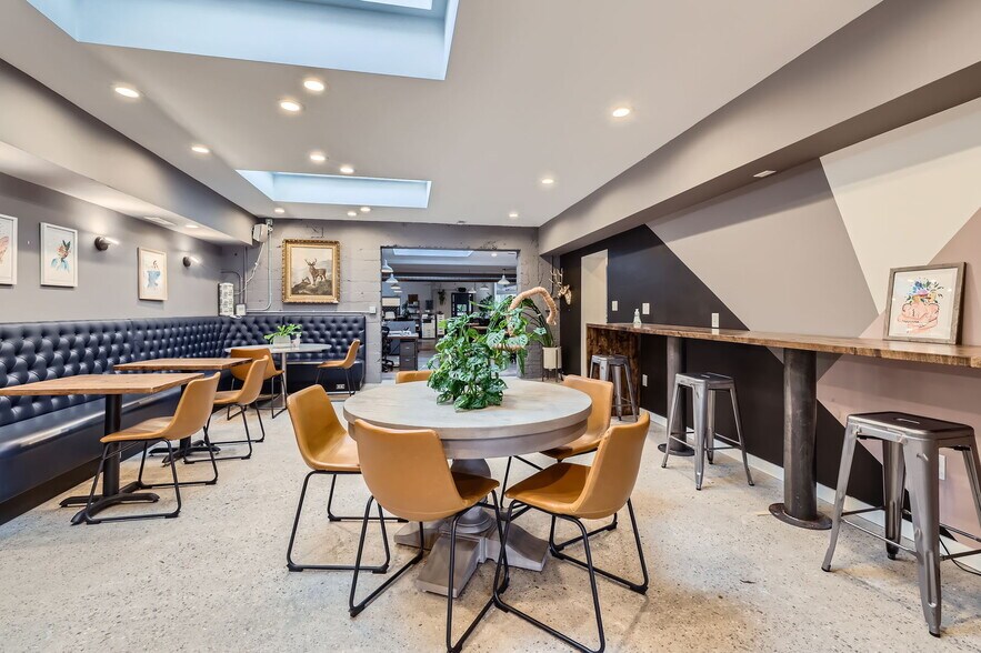 More Photos Of 2611 S 1st Ave, Minneapolis Office For Sale
