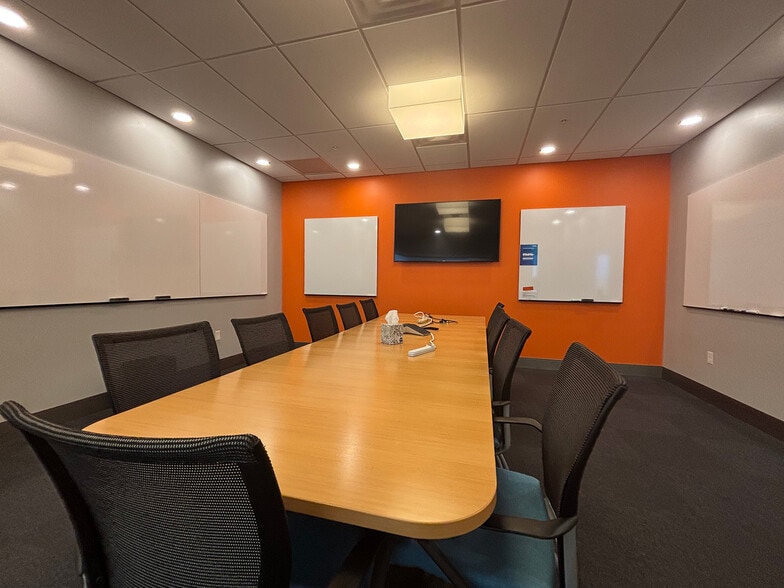 More Photos Of 590 County Rd, Westbrook Light Manufacturing For Lease