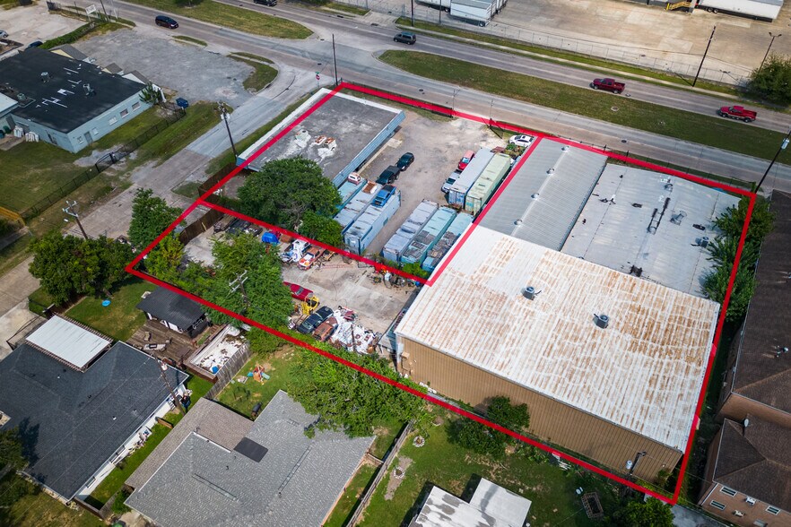 More Photos Of 9129 Irvington Blvd, Houston Warehouse For Sale