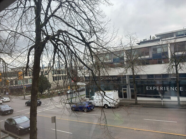 More Photos Of 2233 Burrard St, Vancouver Office Residential For Sale