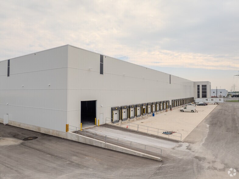 More Photos Of 403 Mcneilly Rd, Hamilton Industrial For Lease