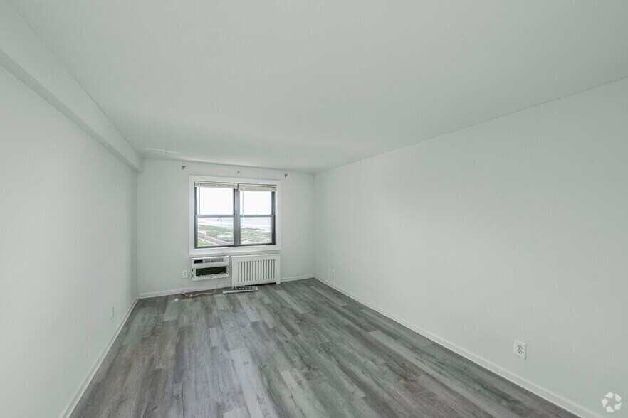 More Photos Of 854-860 E Broadway, Long Beach Apartments For Lease