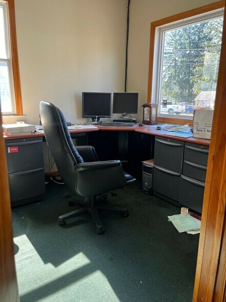 More Photos Of 108 Scenic Dr, Kunkletown Storefront For Sale