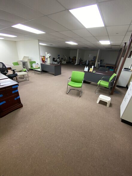 More Photos Of 20 Hospital Dr, Toms River Medical For Lease