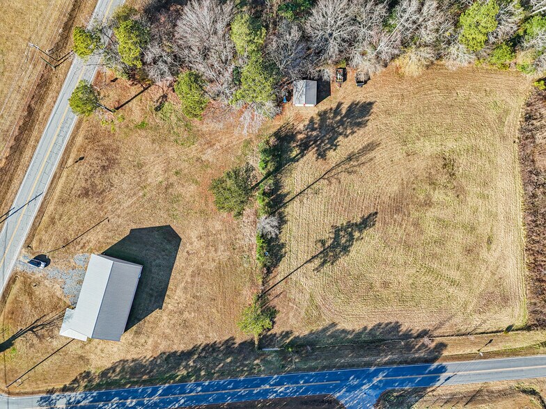 More Photos Of 510 Lillys Bridge Rd, Mount Gilead Flex For Sale