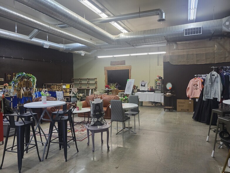 More Photos Of 415 E 3rd Ave, Post Falls Freestanding For Sale