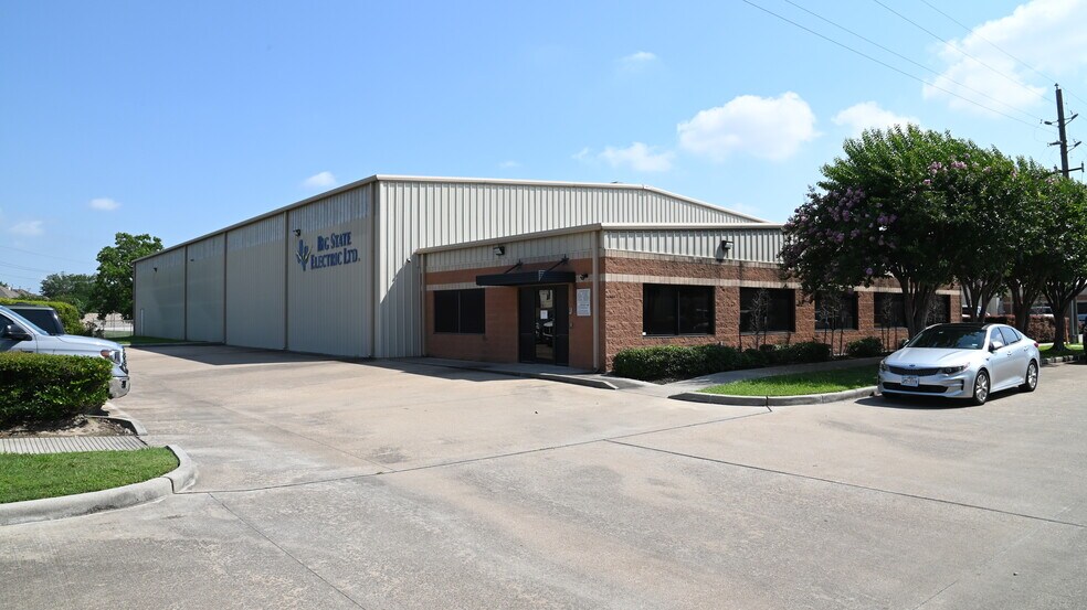 Primary Photo Of 11312 Windfern Rd, Houston Warehouse For Lease