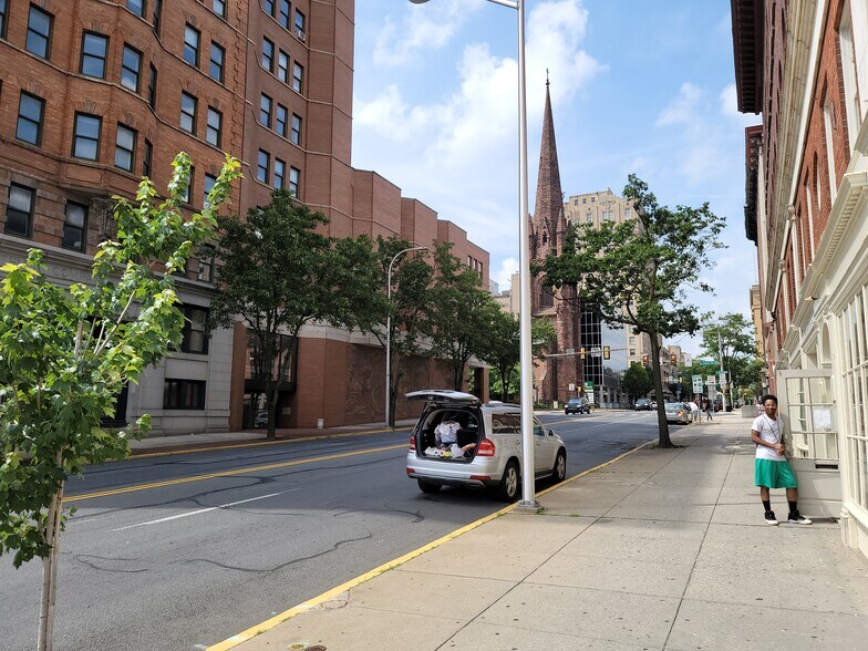 More Photos Of 501 Penn St, Reading Office For Sale