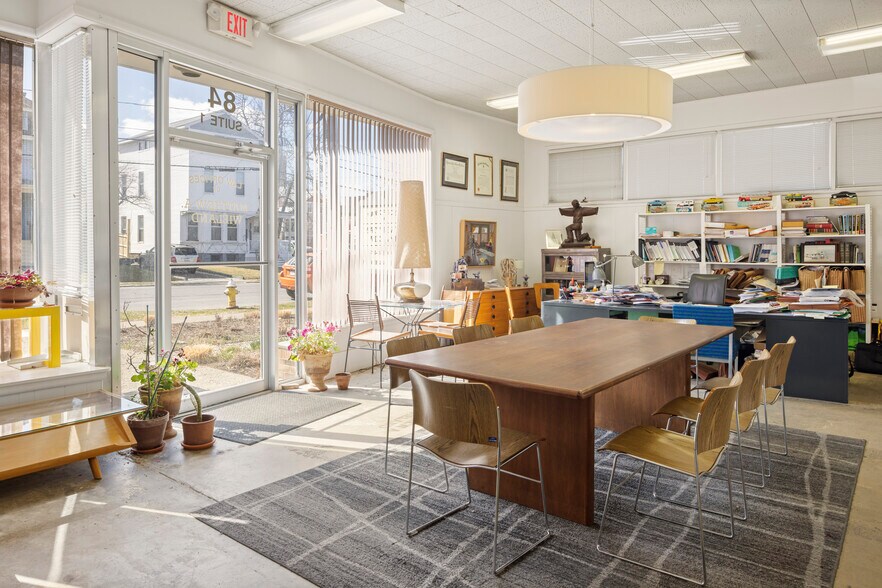 More Photos Of 78 Green St, Hudson Freestanding For Sale