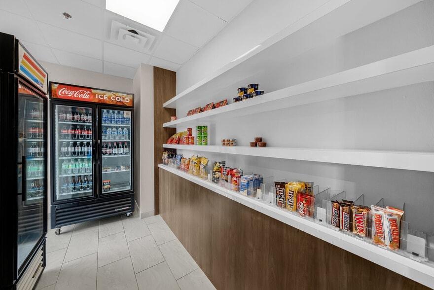 More Photos Of 4609 Citylake Blvd W, Fort Worth Hotel For Sale