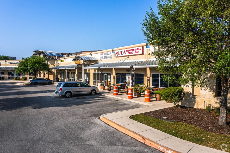 More Photos Of 11703-1 Huebner Rd, San Antonio Unknown For Lease