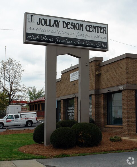 More Photos Of 800 N Main St, High Point Storefront For Lease