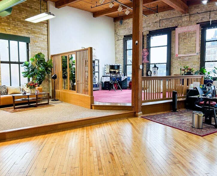 More Photos Of 231 E Buffalo St, Milwaukee Office For Sale