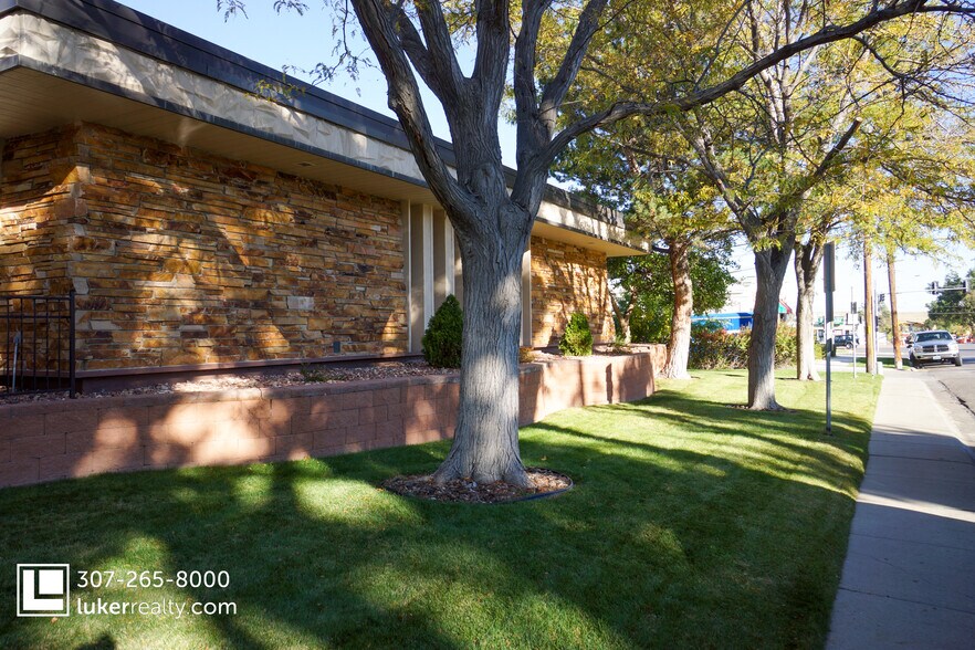 More Photos Of 940 E 3rd St, Casper Medical For Sale