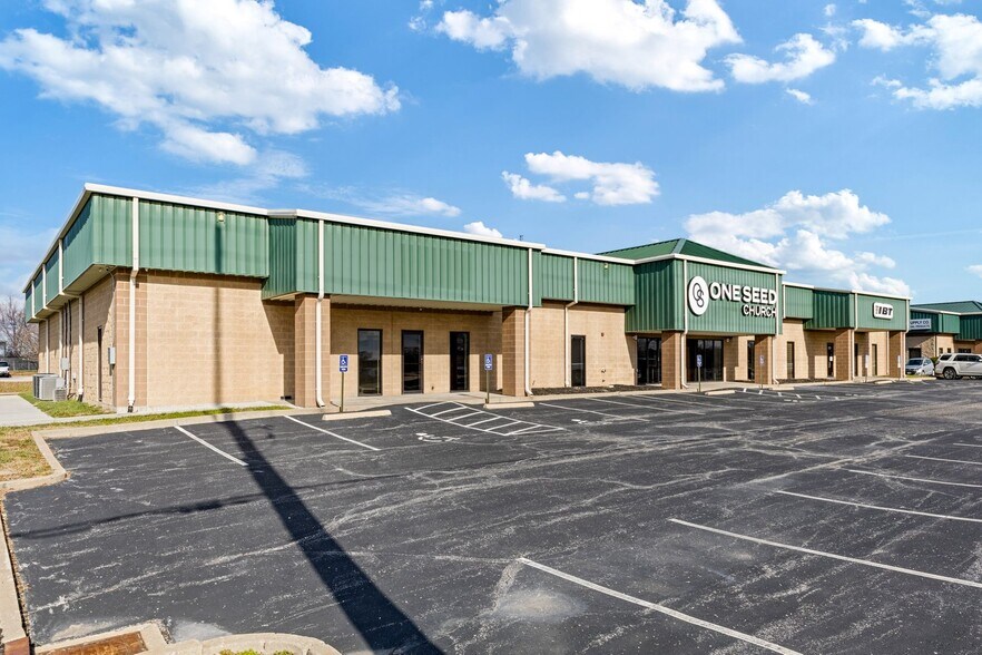 More Photos Of 1215 Tom Ginnever Ave, O'Fallon Religious Facility For Lease