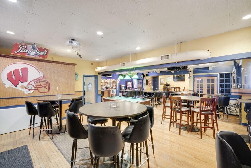 More Photos Of 6317 W Bluemound Rd, Milwaukee Bar For Sale