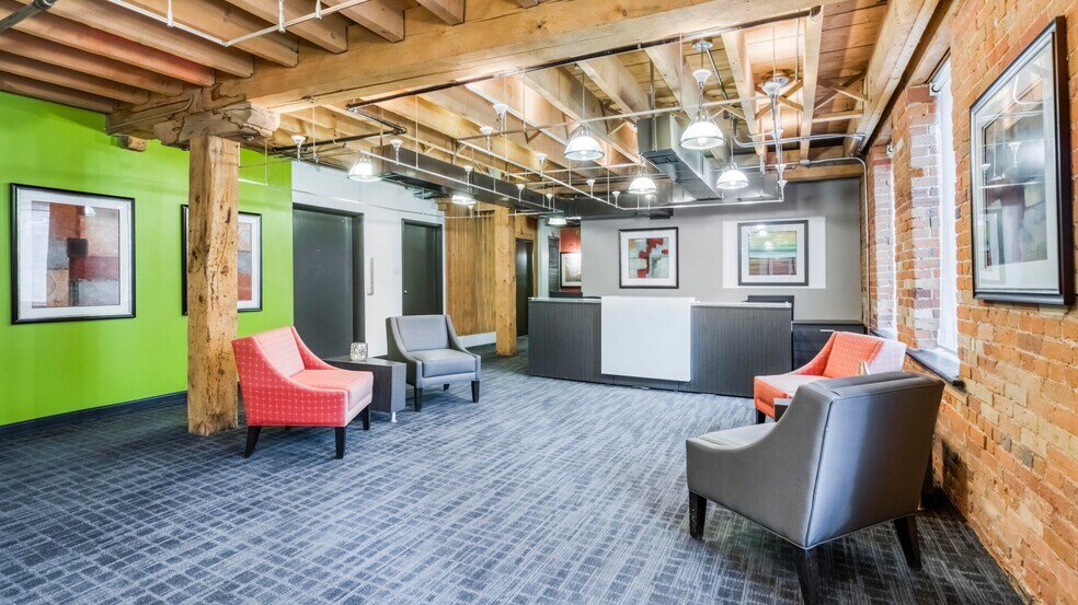 More Photos Of 500-522 King St W, Toronto Loft Creative Space For Lease