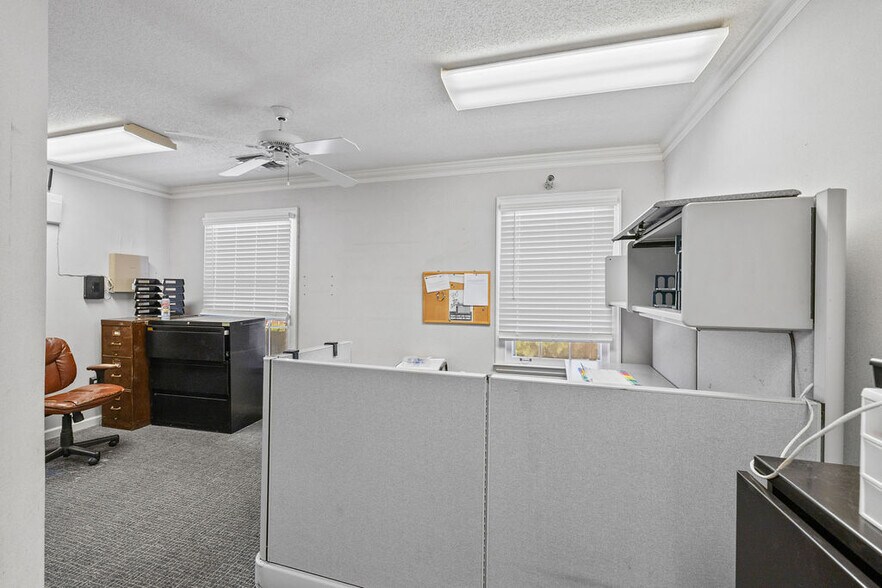 More Photos Of 275 Walnut Bend Rd, Cordova Medical For Lease