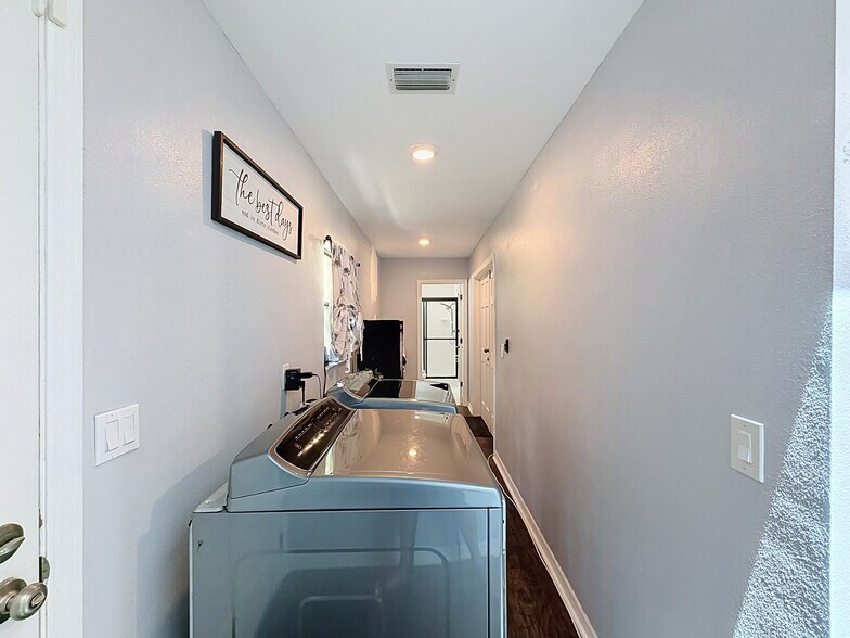 More Photos Of 26311 Willow St, Brooksville Specialty For Sale