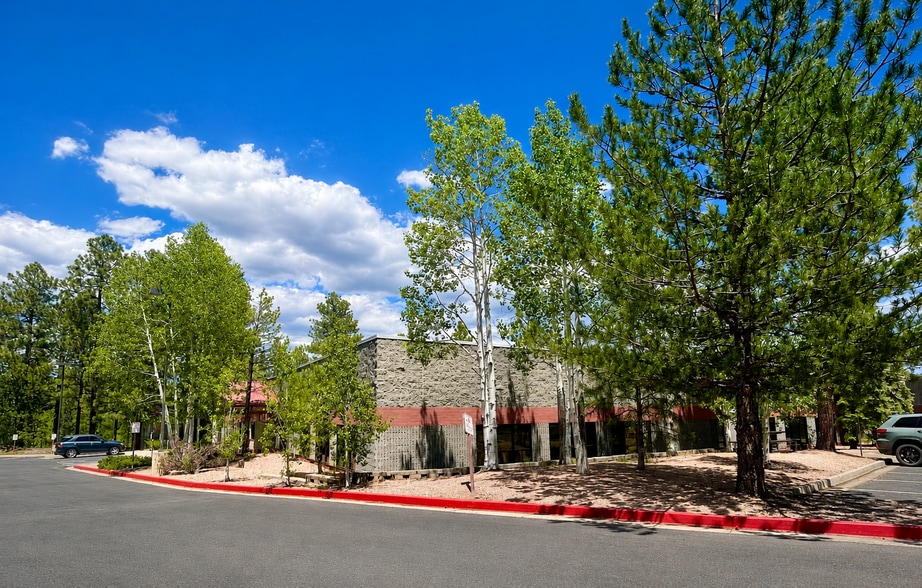 More Photos Of 2000 S Thompson St, Flagstaff Medical For Lease