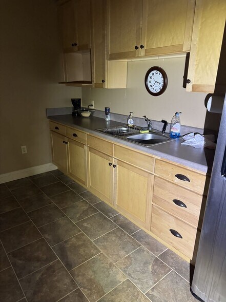 More Photos Of 20210 Highway 59, Robertsdale Unknown For Lease