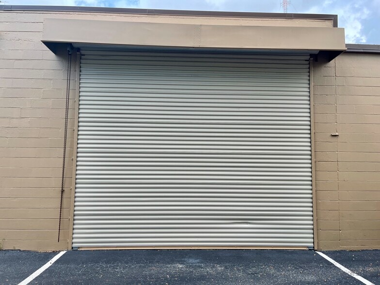 More Photos Of 6401-6405 N 49th St, Pinellas Park Manufacturing For Lease