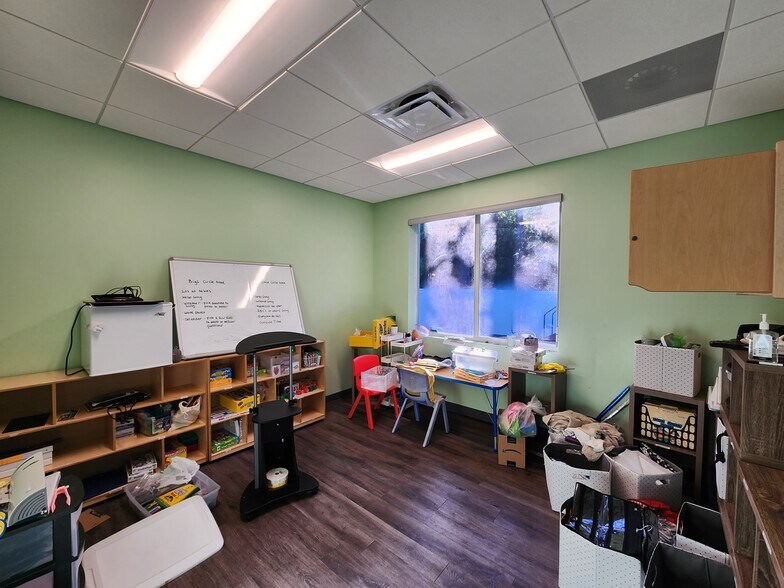 More Photos Of 166 Professional Way, Wellington Medical For Lease