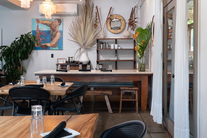 More Photos Of 93 Hana Hwy, Paia Hotel For Sale