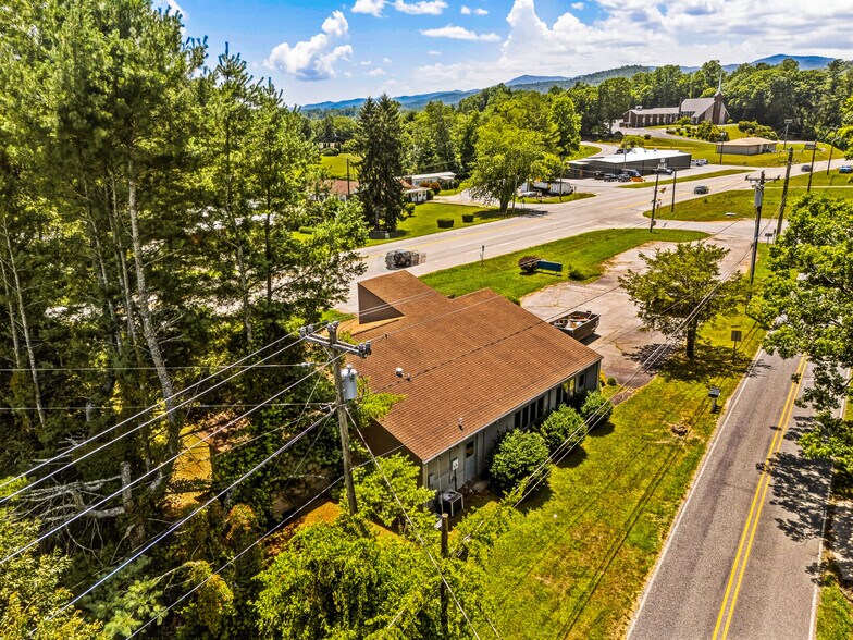More Photos Of 675 Hendersonville Hwy, Pisgah Forest Office For Sale