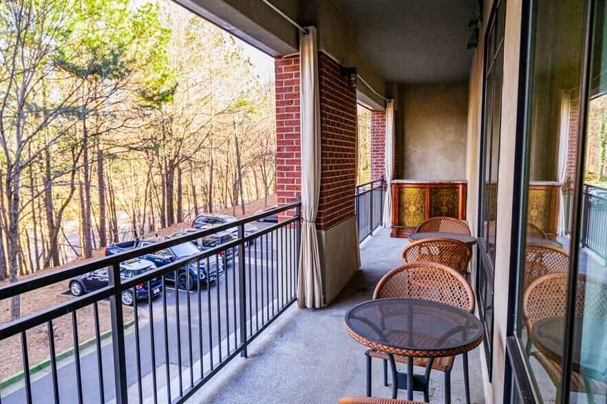 More Photos Of 319 Atlanta St SE, Marietta Office For Lease