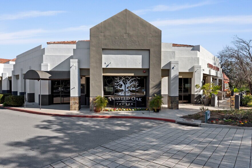 More Photos Of 30105-30135 Agoura Rd, Agoura Hills Unknown For Lease