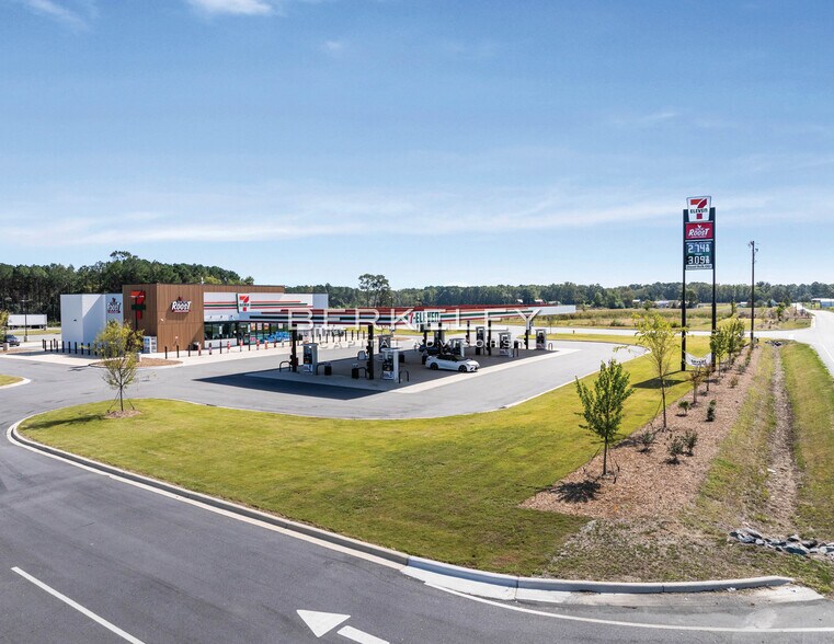 More Photos Of 1819 Princeton Kenly rd, Kenly General Retail For Sale