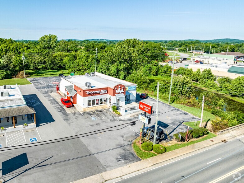 More Photos Of 1112 W Main St, Lebanon General Retail For Sale