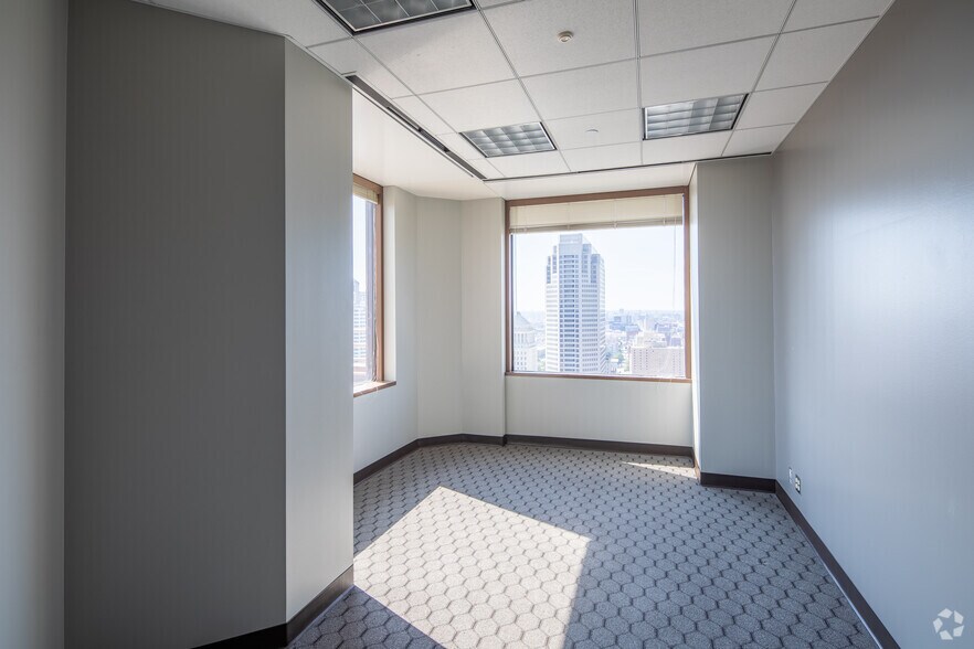 Photo of 30th Floor Ste 