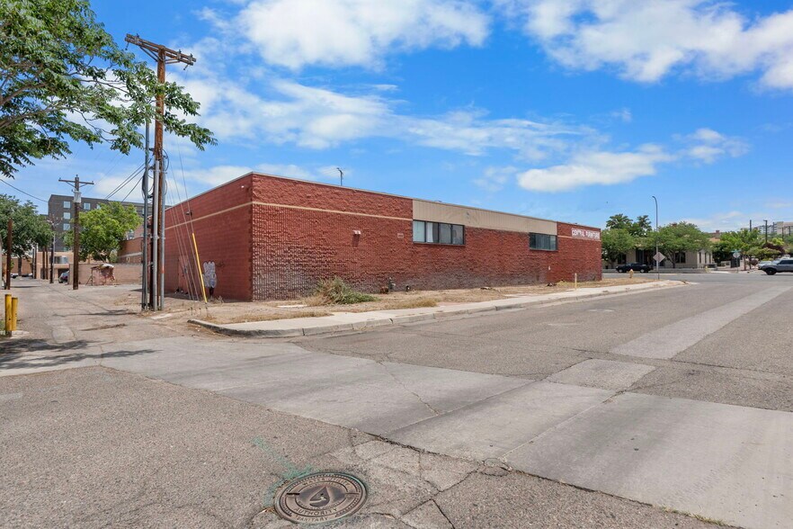 More Photos Of 221 Broadway Blvd SE, Albuquerque Freestanding For Sale