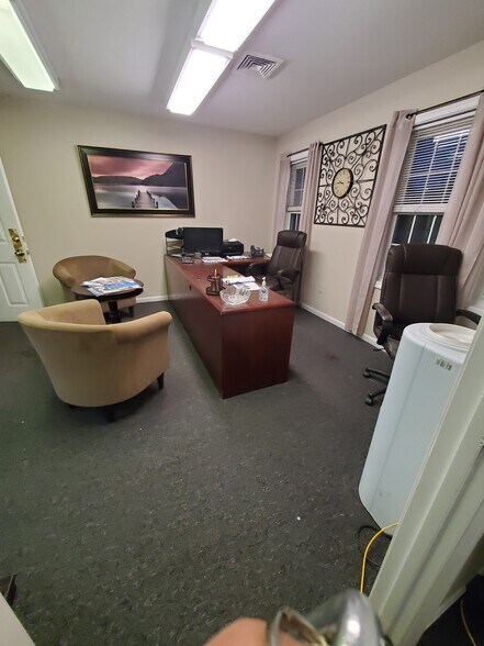 More Photos Of 2106 Gallows Rd, Vienna Medical For Lease