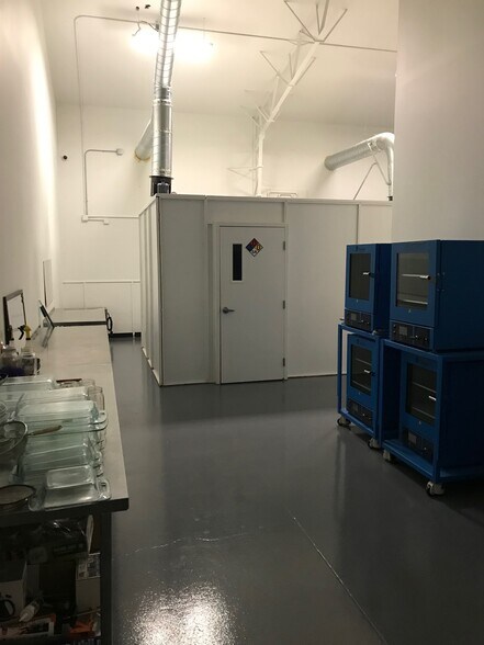 More Photos Of 3045 NW Campus Dr, Estacada Warehouse For Sale