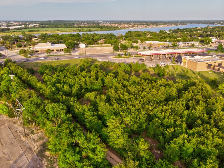 More Photos Of 1418 S Morgan St, Granbury Land For Sale