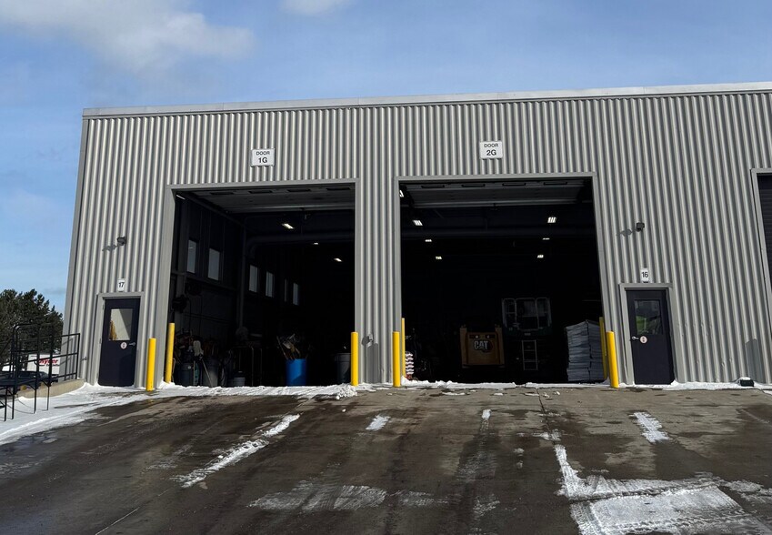 More Photos Of 105 McLaughlin Rd, Rochester Warehouse For Lease