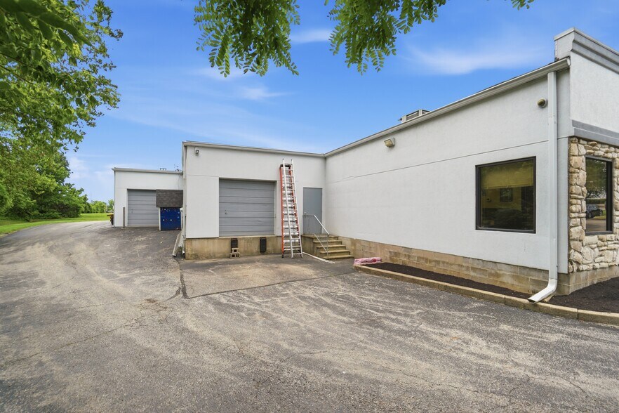 More Photos Of 34-38 N Pioneer Blvd, Springboro Medical For Sale