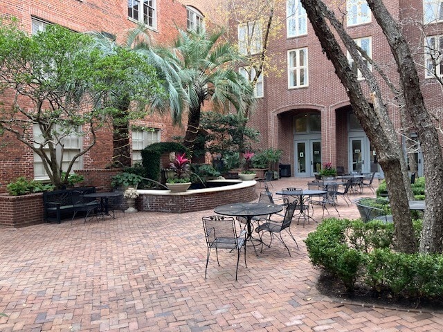 More Photos Of 73-79 S Market St, Charleston Storefront Retail Office For Lease