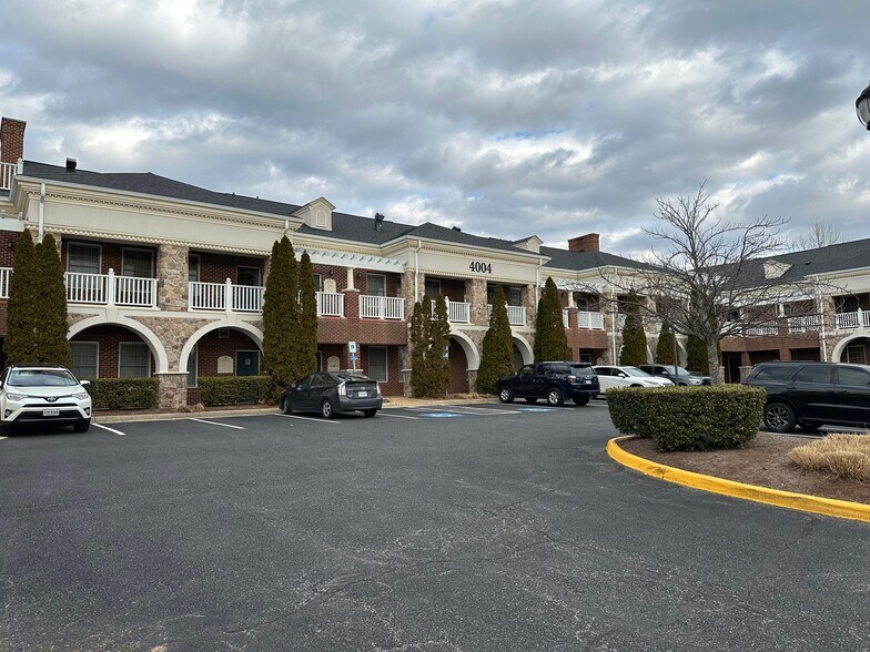 More Photos Of 4004 Genesee Pl, Woodbridge Medical For Lease