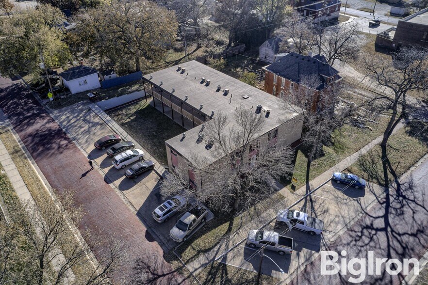 More Photos Of 525 I St, Fairbury Apartments For Sale