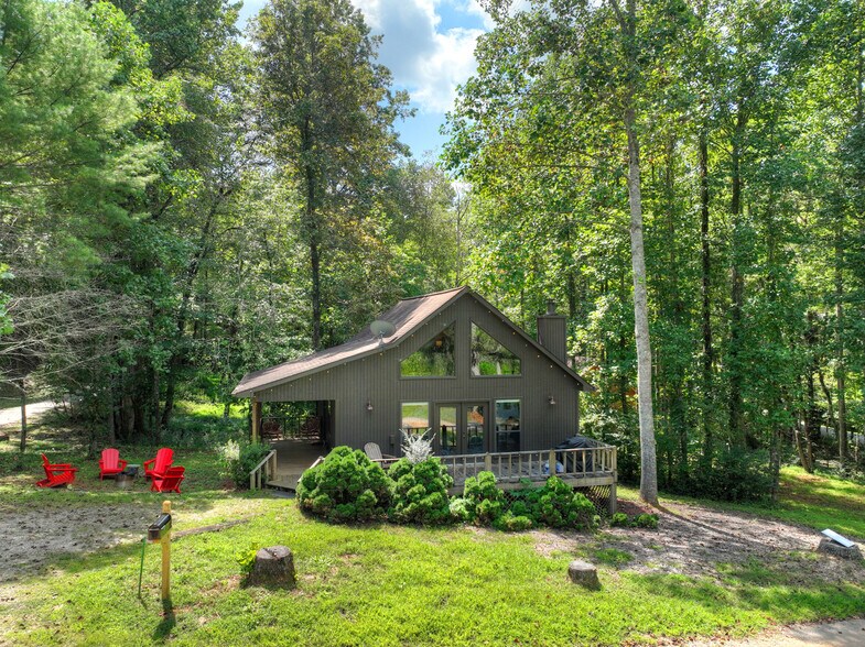 More Photos Of 77 Alpine Way, Blairsville Hotel For Sale