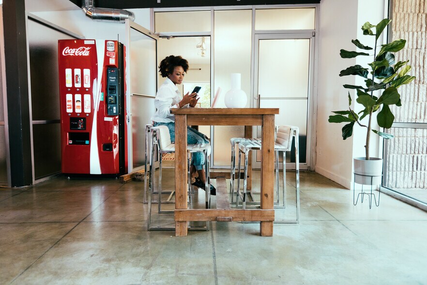 More Photos Of 695 Pylant St, Atlanta Office For Lease