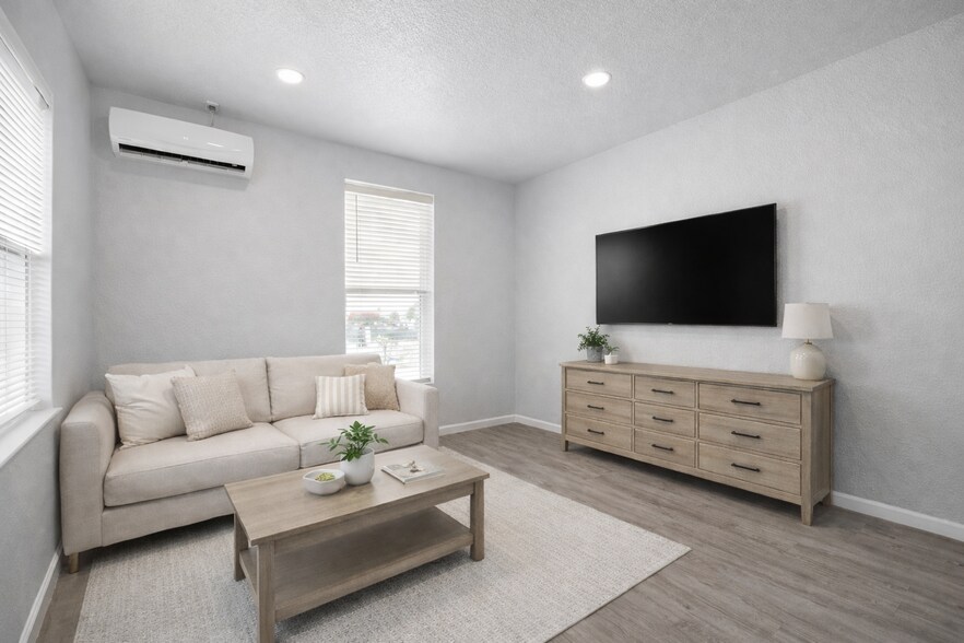 More Photos Of 715 28th St, Galveston Multifamily For Sale