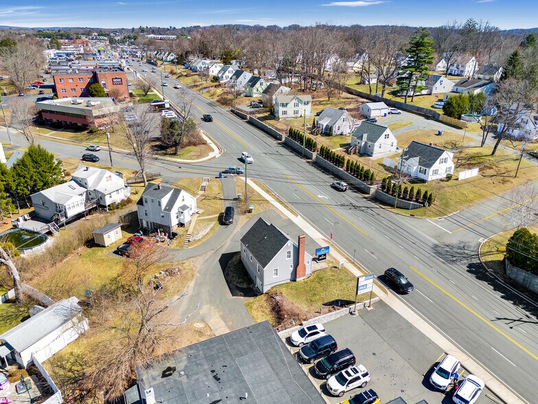 More Photos Of 941 Farmington Ave, Bristol Office Residential For Sale