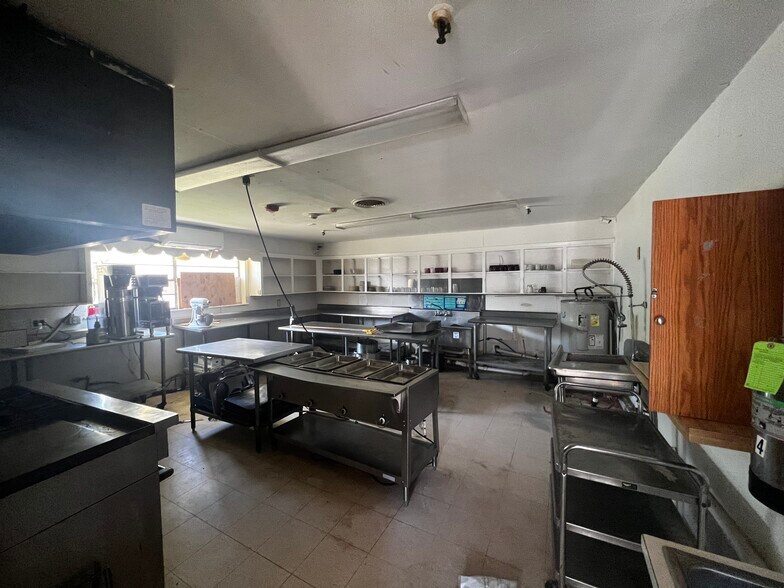 More Photos Of 2200 N Coltrane Rd, Oklahoma City Skilled Nursing Facility For Sale