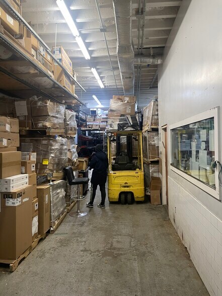 More Photos Of 544 39th St, Brooklyn Warehouse For Sale
