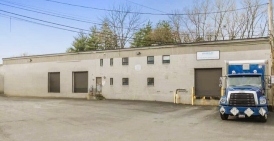 More Photos Of 80 Coolidge Ave, Watertown Warehouse For Lease